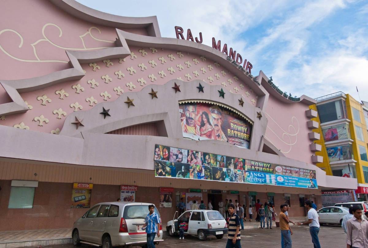 architecture of these buildings of Jaipur is very magnificent