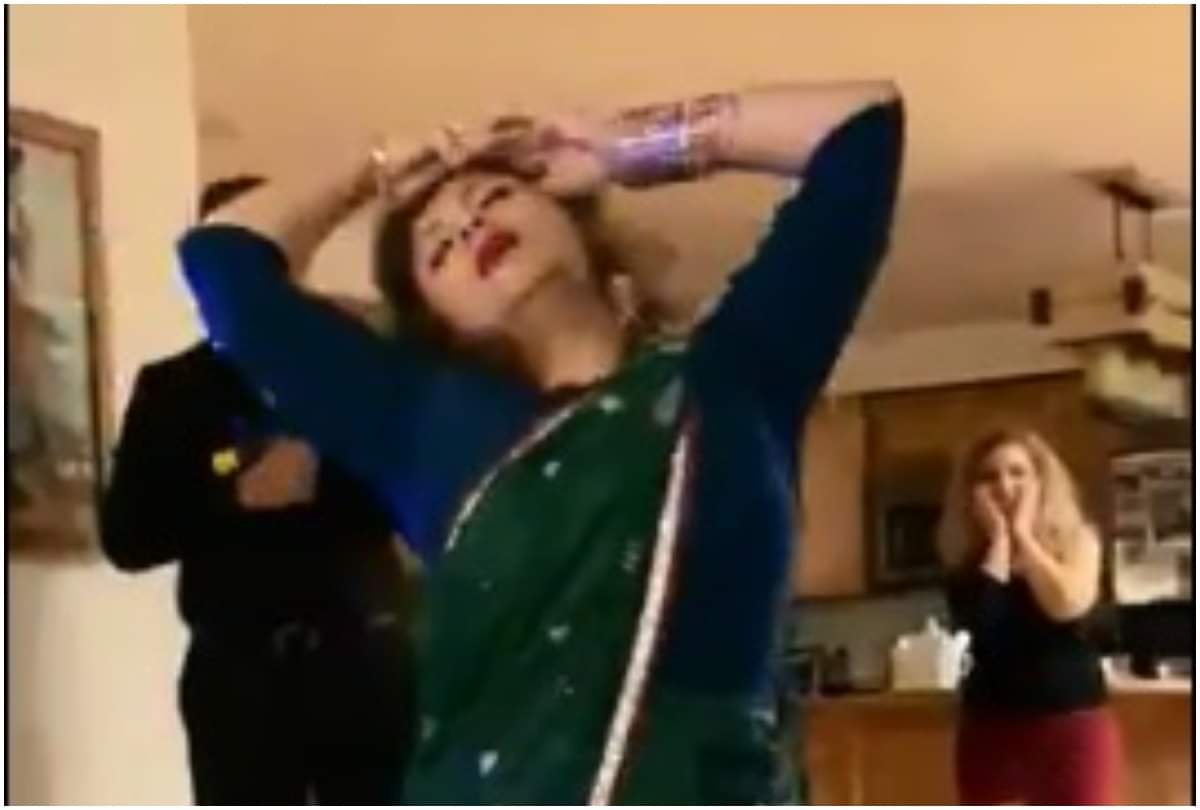 Watch Iranian woman dance on Sholay Jab Tak Hai Jaan goes viral on internet