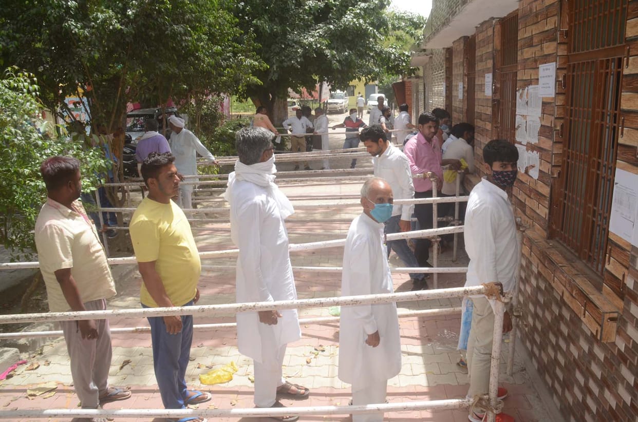 Sales of nomination papers increased, crowds at counters