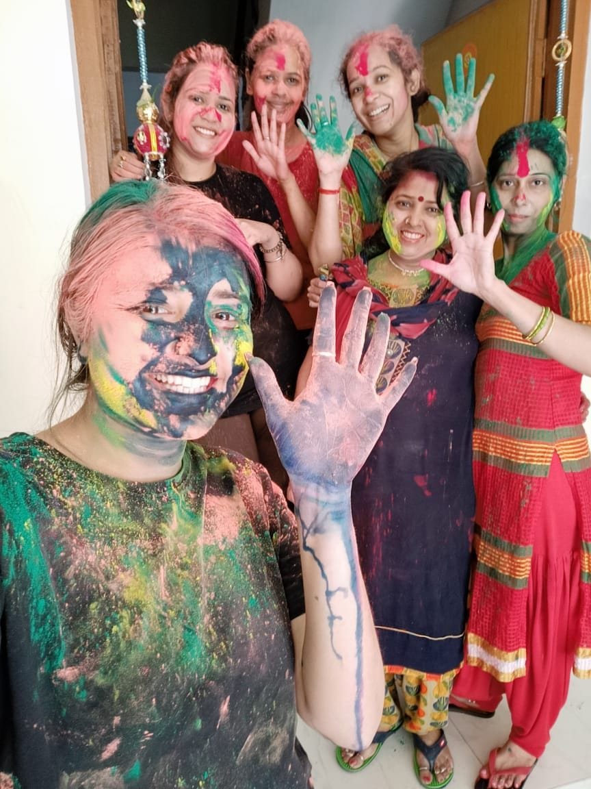 Holi played a lot, hugs got together
