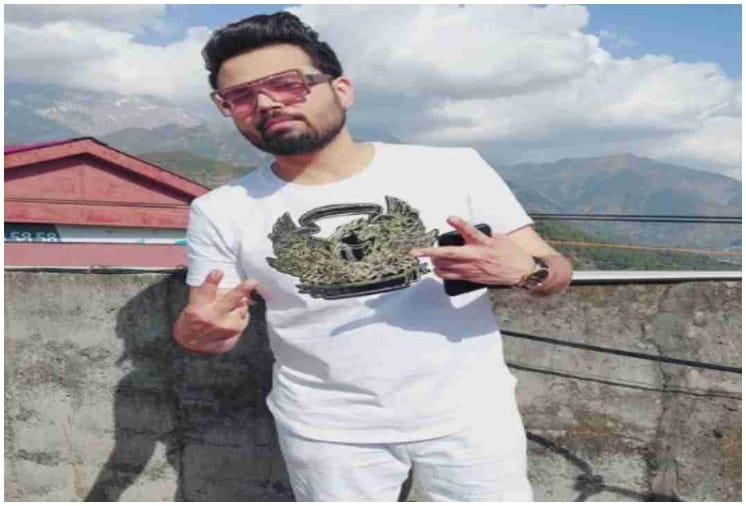 Famous Punjabi Singer Diljaan Dies in a Road Accident, Fans and Celebs Paying Tribute