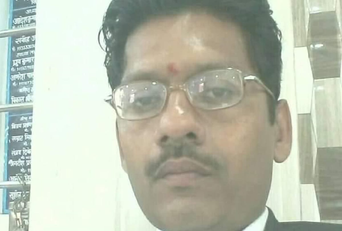 unknown miscreants kidnap a lawyer and killed in lucknow