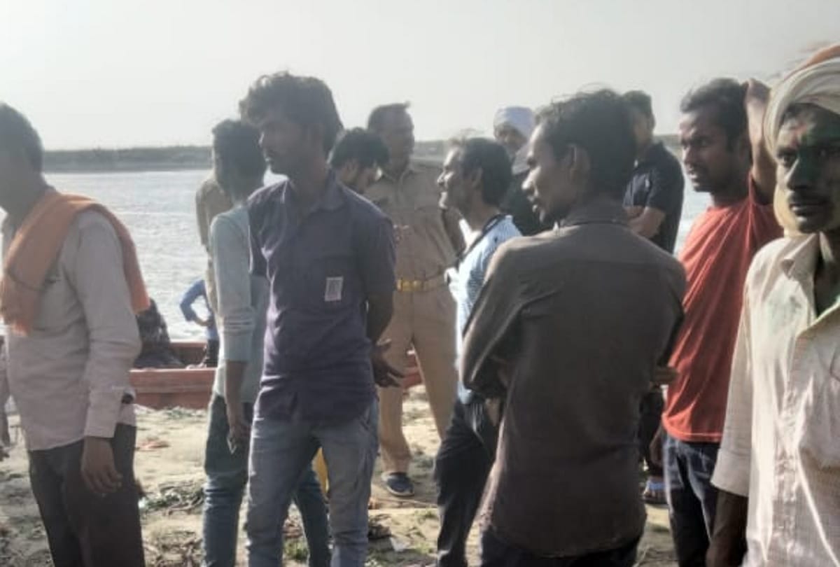 Seven youths drowned in Ganga river in Fatehpur, two dead, one in critical condition