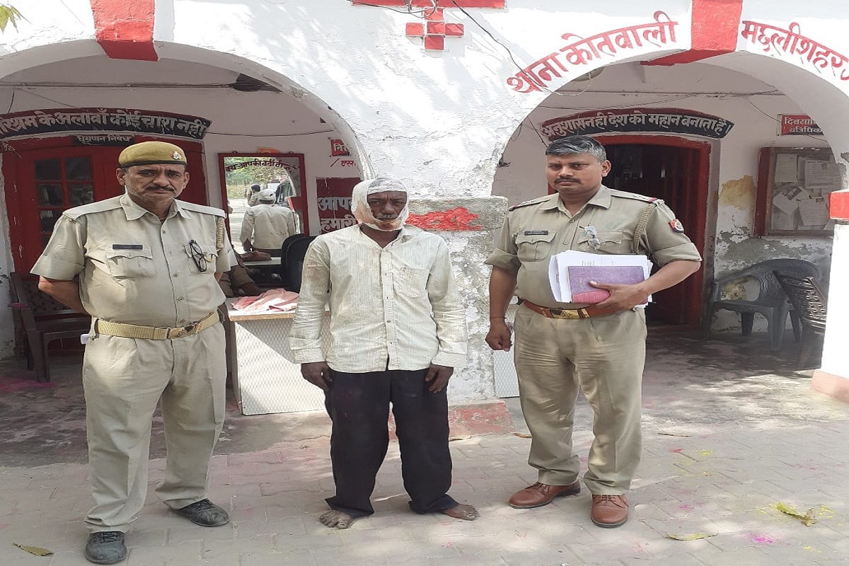 Murder in Jaunpur Drunken husband wife inadequate set fire and burnt it alive
