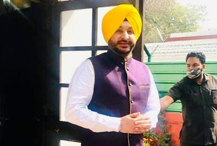 Punjab MP Ravneet singh Bittu tested positive for Corona 