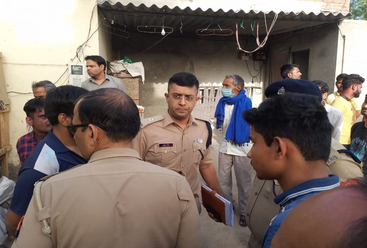 old woman murdered in agra