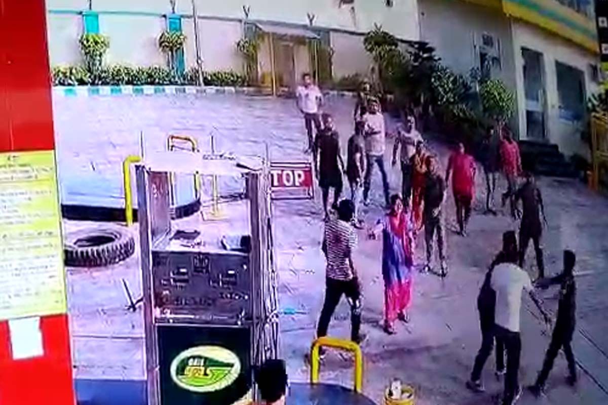 Meerut: Attack on CNG pump, five people injured, CCTV attacker lodges report