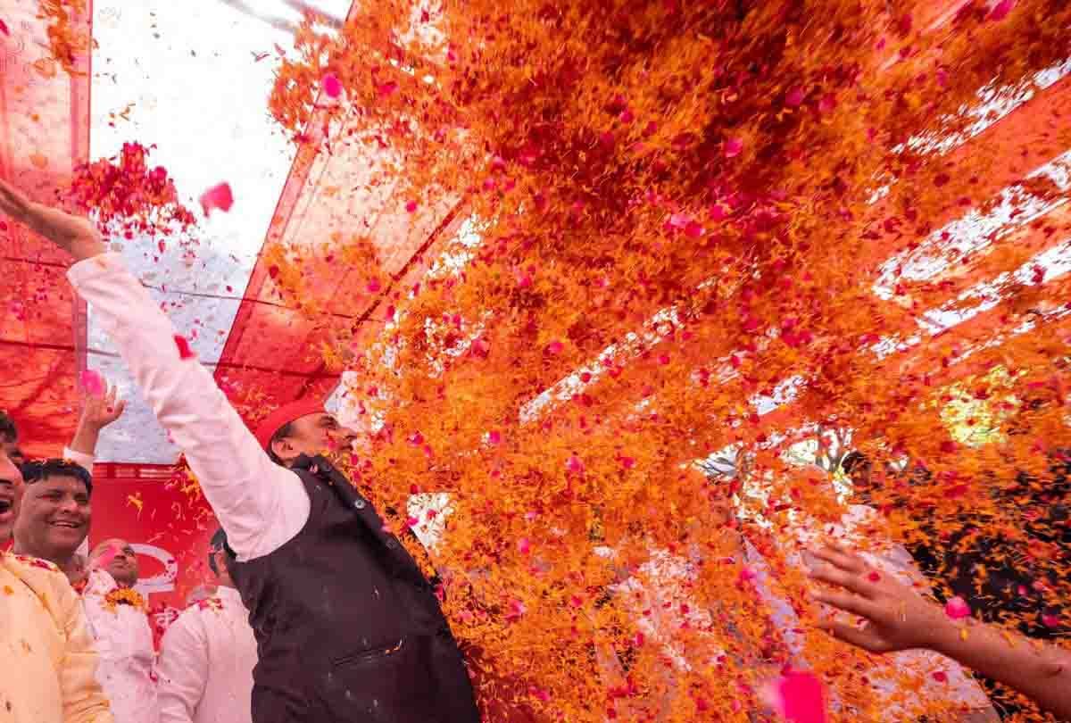 Mulayam Singh did not appear on Holi for the first time, Distance between Shivpal and Akhilesh increased