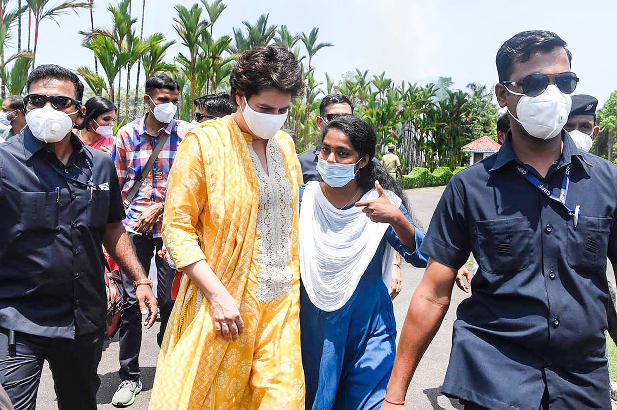 Priyanka Gandhi Vadra attacks over bjp in kerala assembly election says people will not be fooled by any false promises corrupt govt