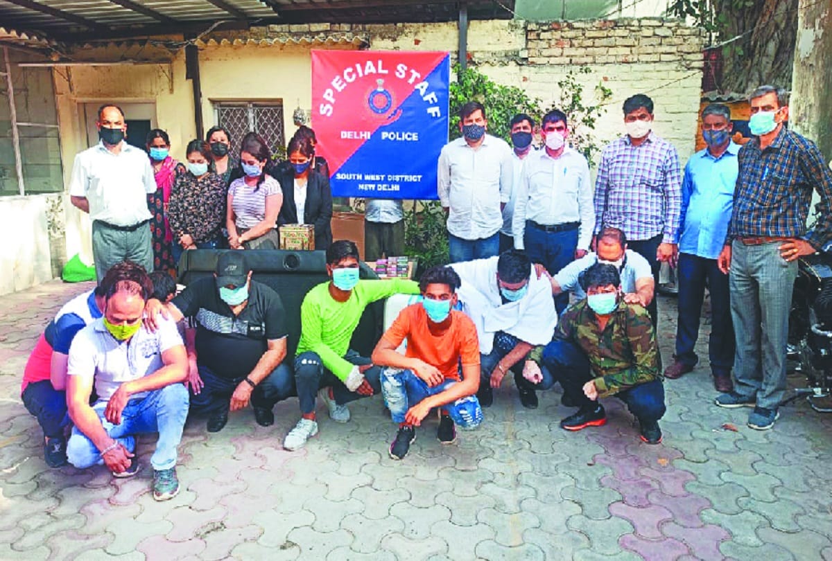 Delhi News : casino in five star hotel many arrested