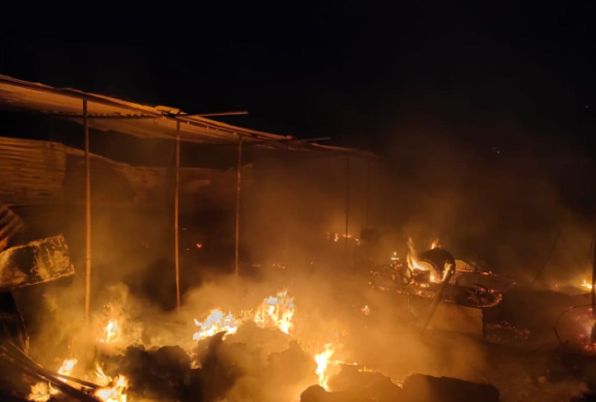 Lucknow News : fire in chinhat near bbd college