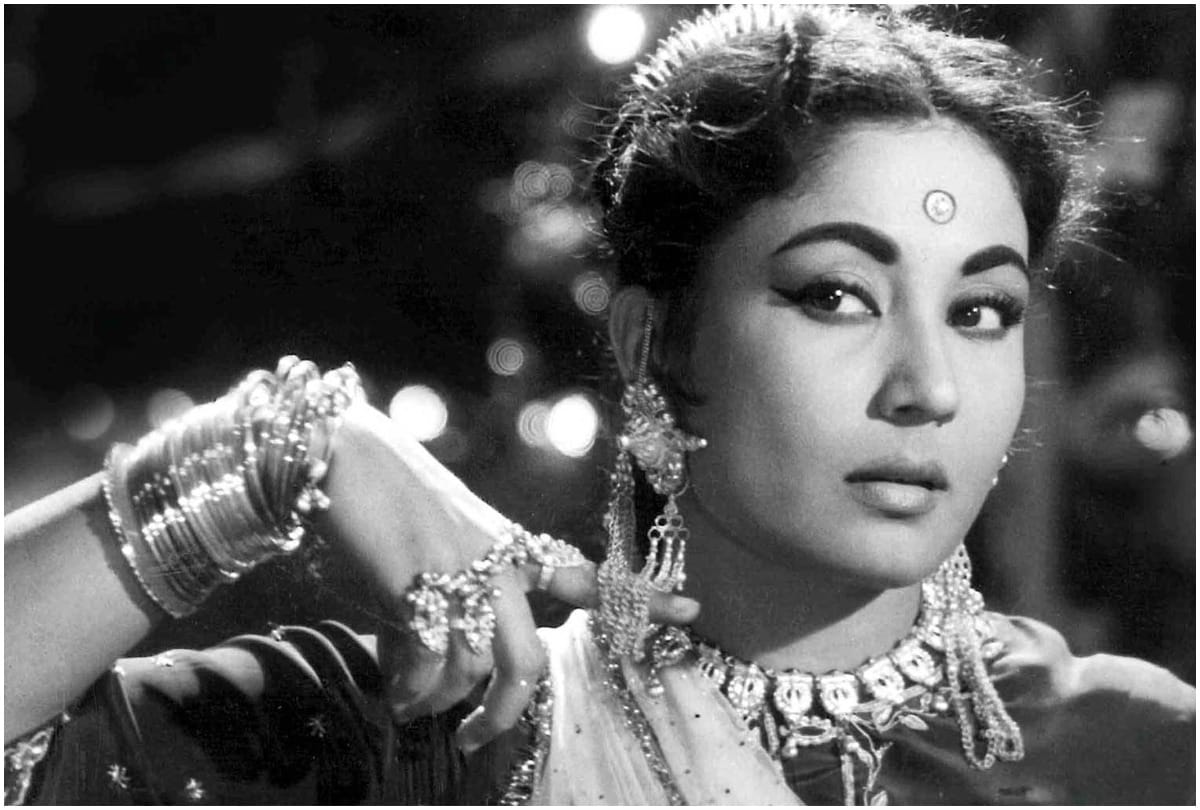 Meena Kumari Death Anniversary know unknown facts about Pakeezah film actress and her career struggle story