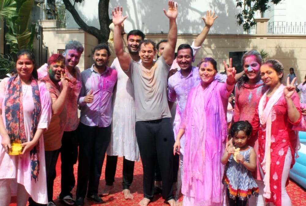 Social activist Aparna Yadav celebrate holi with her family.