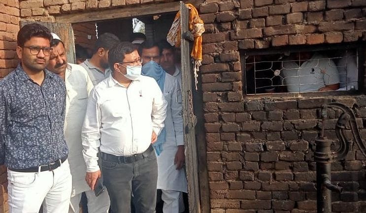 Two animals died due to fire in a hut