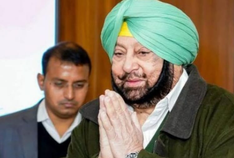 According to survey, Captain Amarinder singh is more popular than Sonia and Rahul Gandhi 
