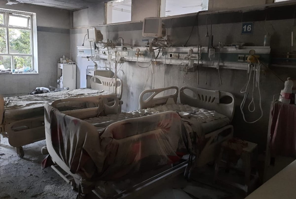 Delhi fire broke out in safdarjung hospital icu ward no casuality 50 patients shifted to other wards