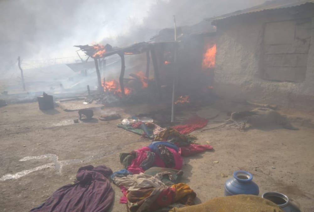 Uttarakhand News: Wildfire Destroyed Villager House and Daughter Marriage Clothes and other thing photos