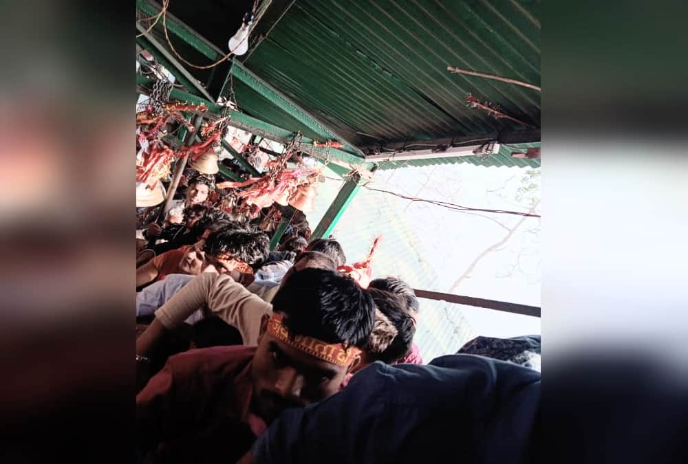 Maa Purnagiri Dham Mela 2021: 25 Pilgrims visit Purnagiri Temple and Covid 19 Rules broken photos