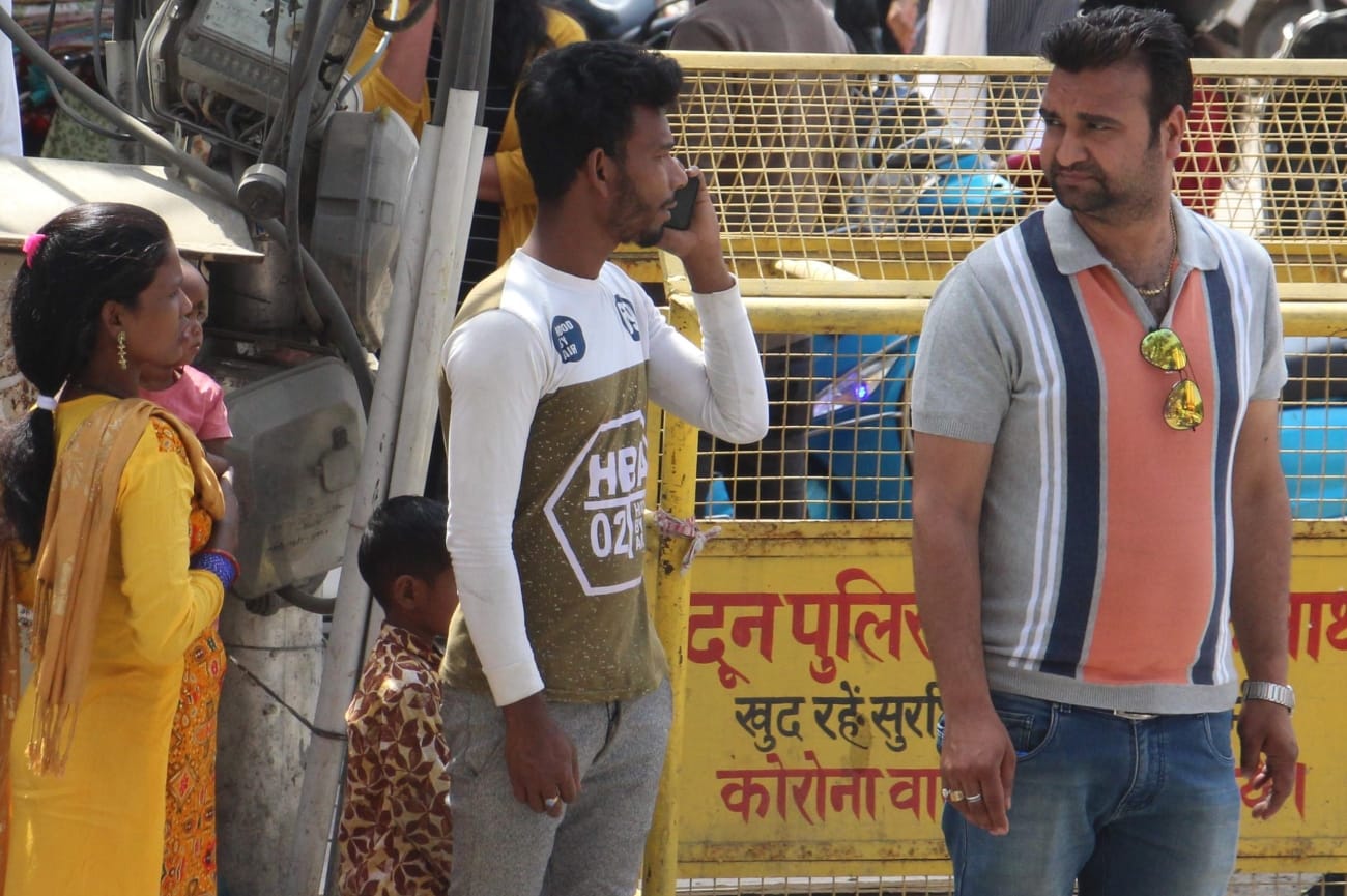 Corona in Uttarakhand latest news : case increasing but public become carless watch photos