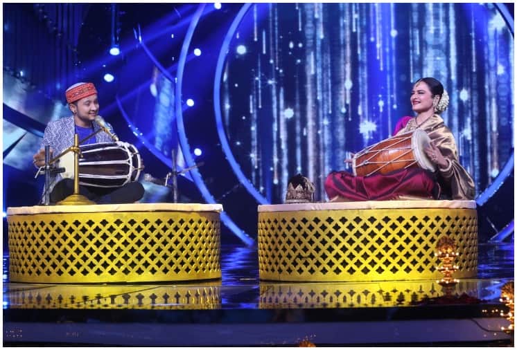 Rekha in Indian Idol 12 Dances on Iconic Song 'Humma Humma' with Contestant Shanmukha Priya