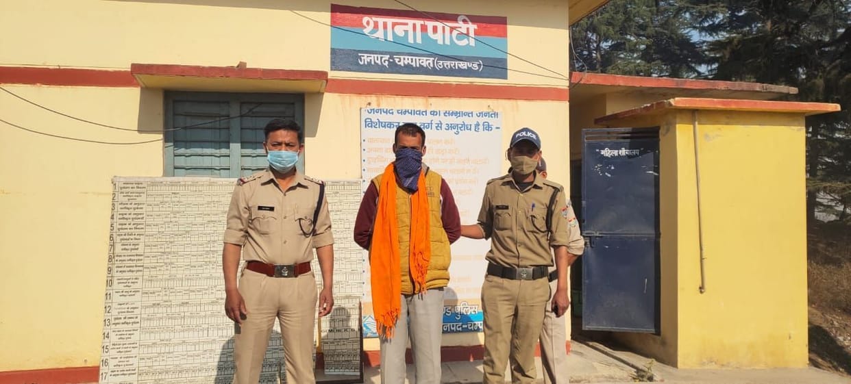 One arrested with four and a half kilos of charas in Pati area