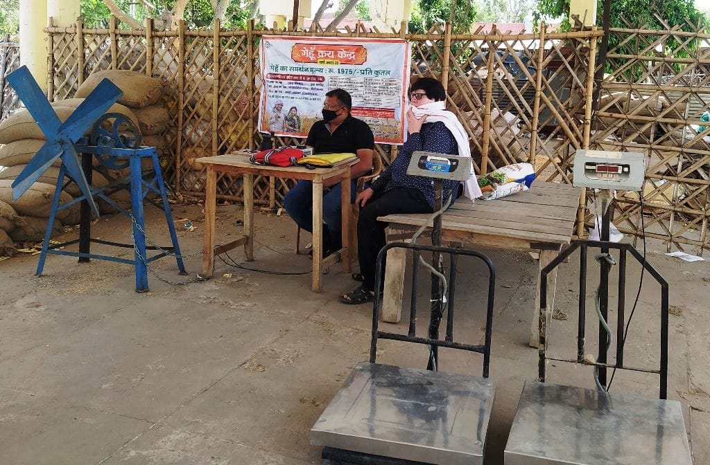 mandi samiti,E-pop machine,gehu krya kendra,gehoon krya kendra,wheat purchasing center,govtt wheat purchasing center,sarkari khareed kendra,mandi samiti news,galla mandi firozabad,mandi samiti firozabad