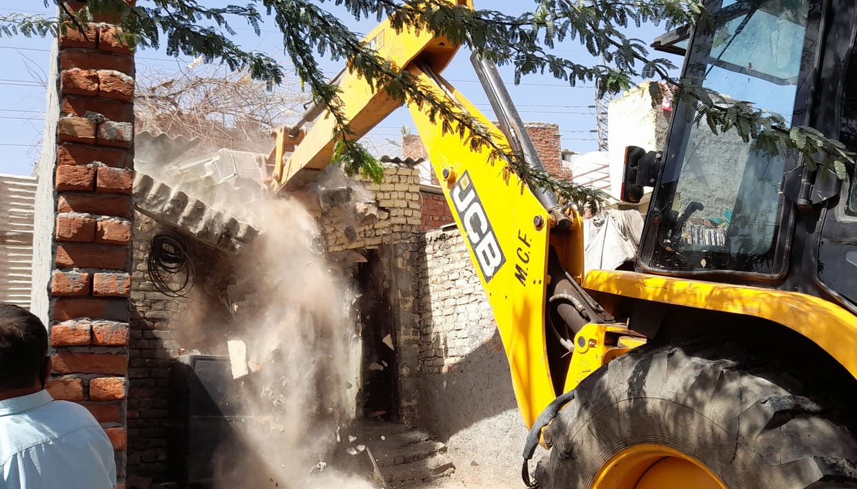 More than 100 houses demolished in Jamai Colony, Municipal Corporation action on illegal constructions