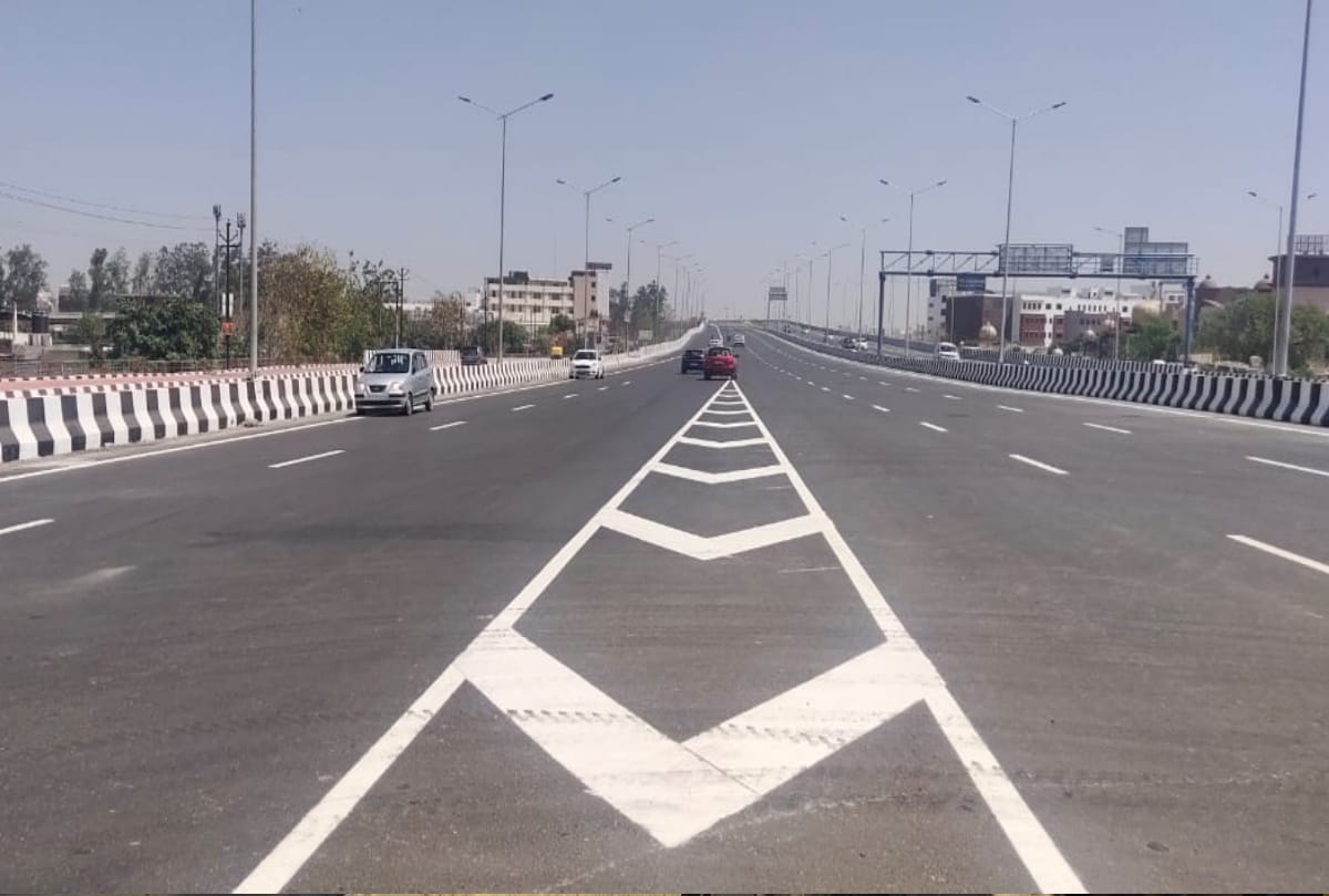 Delhi-Meerut Expressway: UPS and cables stolen, drivers faced problems