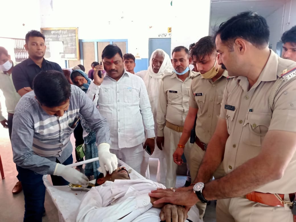 The injured were transported to the hospital with their car, underwent treatment