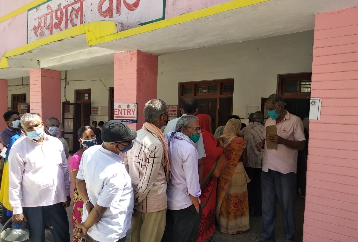 No slots for vaccination in government hospitals