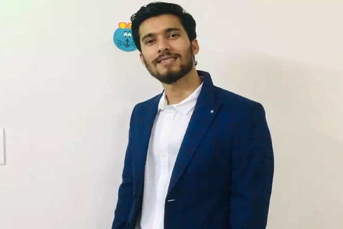 American company gifted one acre land on the moon to the man of Darbhanga Bihar