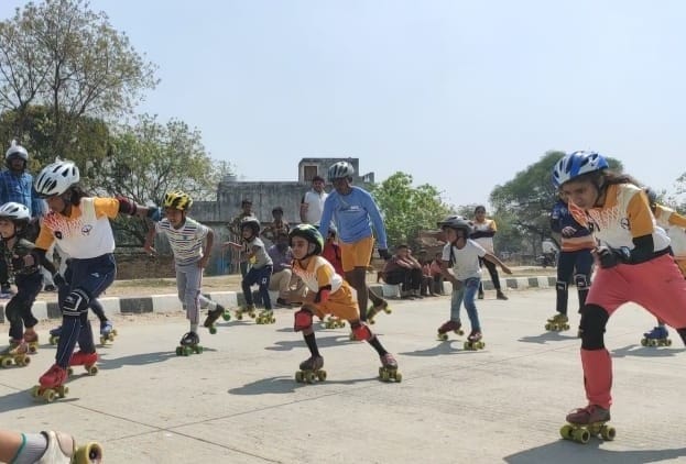 If not a rink, giving skills to the forelane