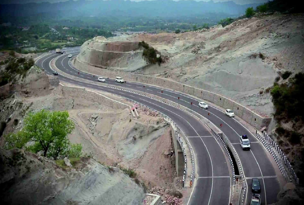 Toll Tax News Union Minister for Road Transport and Highways Nitin Gadkari says no toll plaza within 60 km on national highways