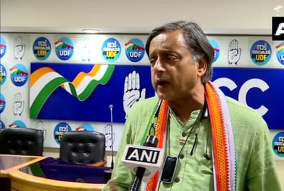Congress President Race: Ashok Gehlot out Digvijaya Singh in with Shashi Tharoor competing whats next explaine