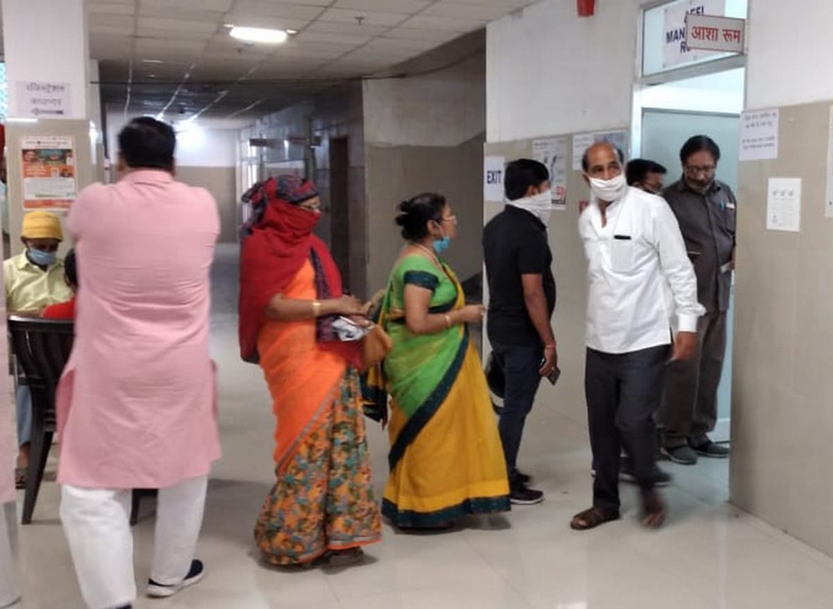 varanasi corona vaccination: over 45 year old peoples will be vaccinate