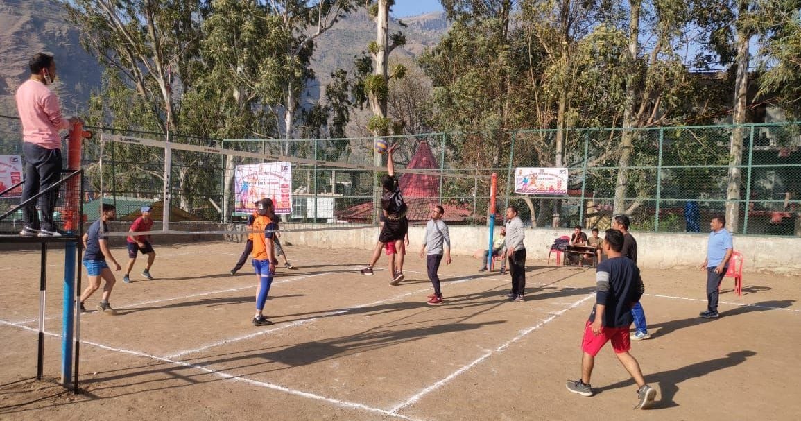 Dattanagar defeated Arsu in Volleyball