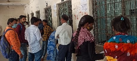 Candidates gathered to submit the form on the last date