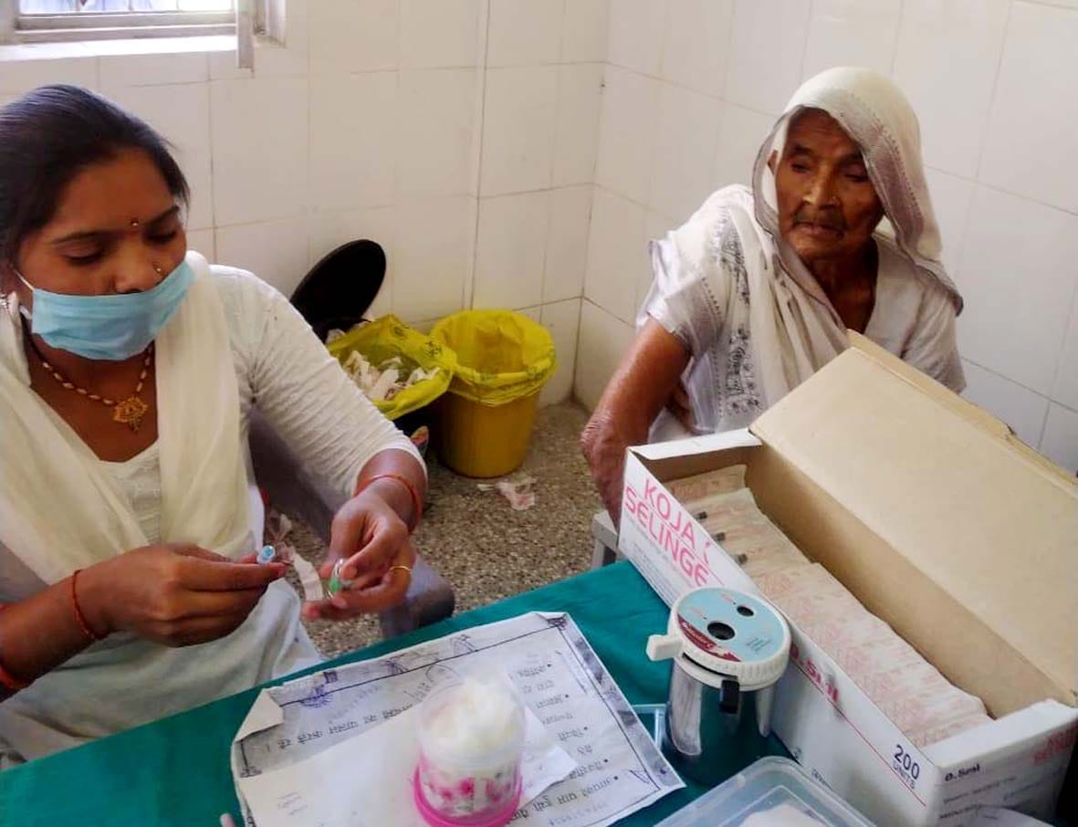 90-year-old Duliya also took the vaccine