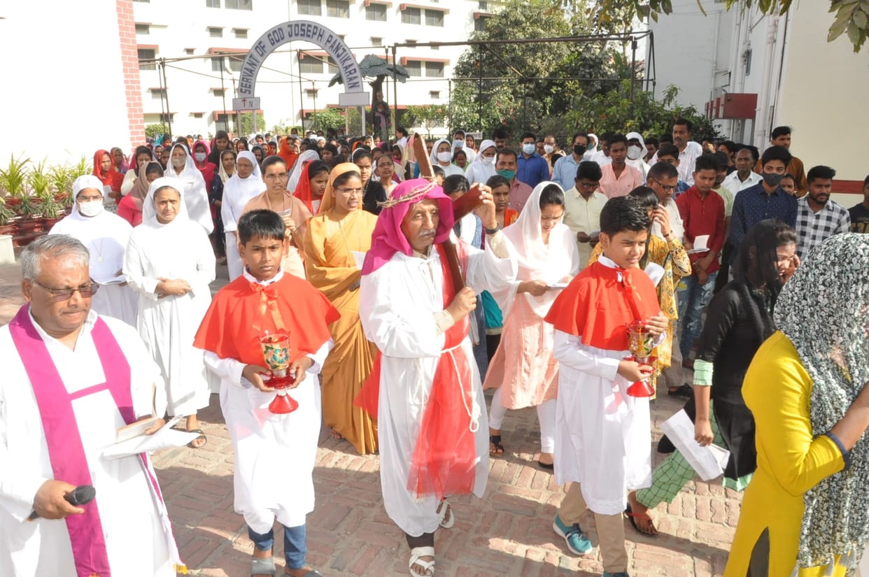 Procession on Good Friday, special prayer