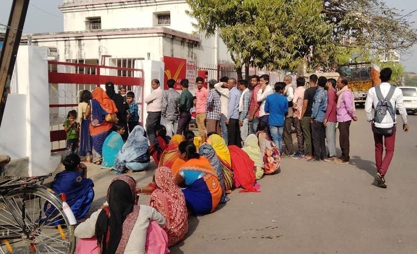 People battling for Aadhaar Aadhar card