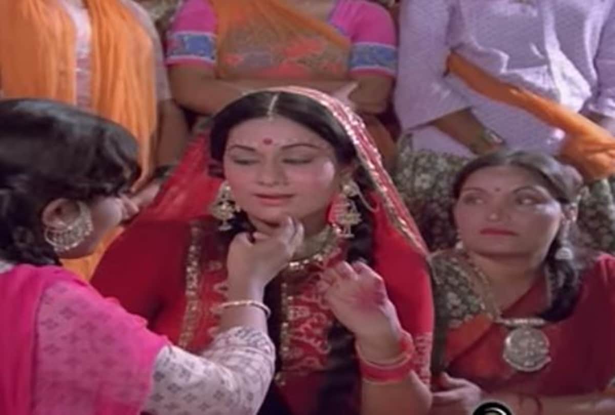 Babul ki duayen leti ja to babul jo tumne sikhaya Bollywood vidai songs that make every women emotional