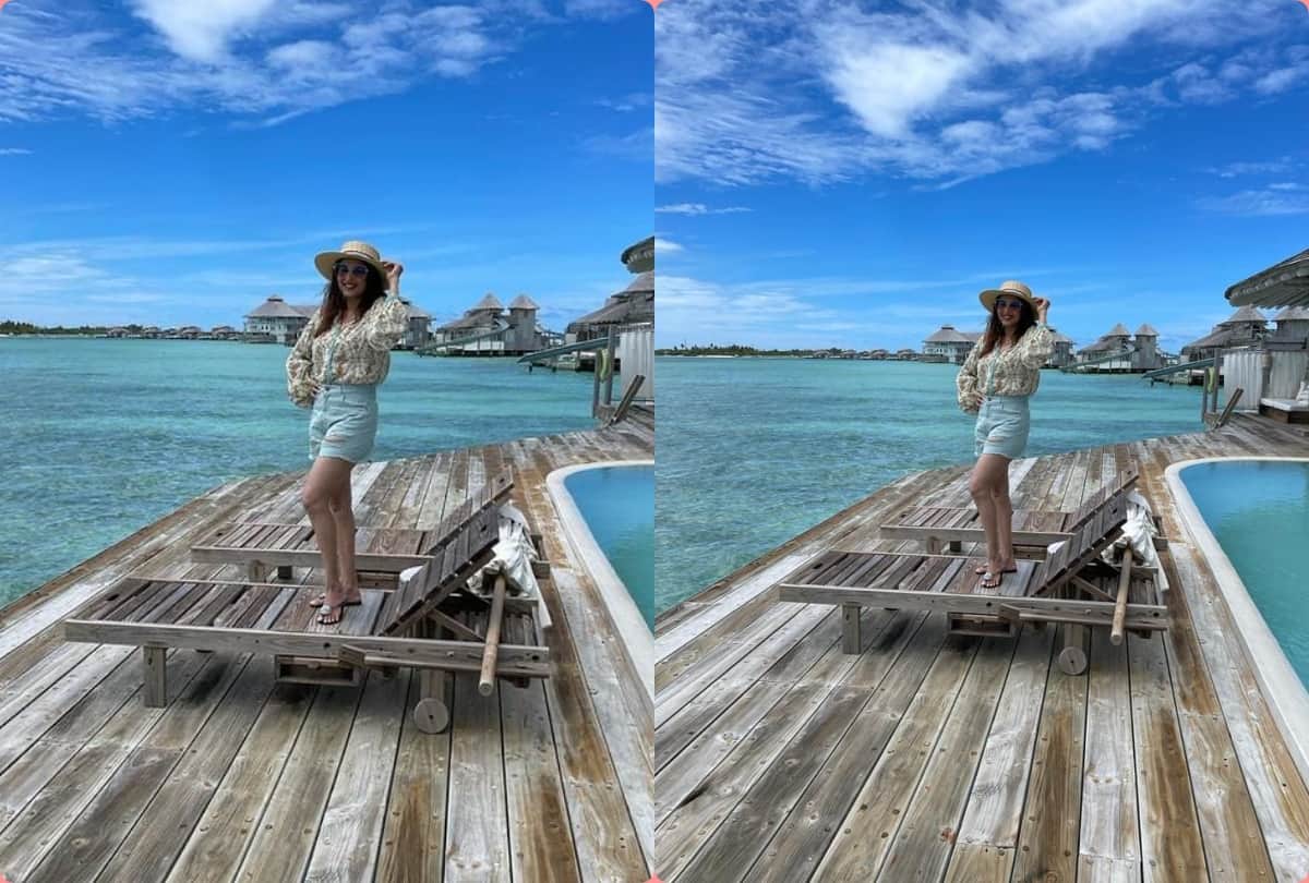 Madhuri Dixit shared romantic dinner photos with Shriram Madhav Nene from maldives trip