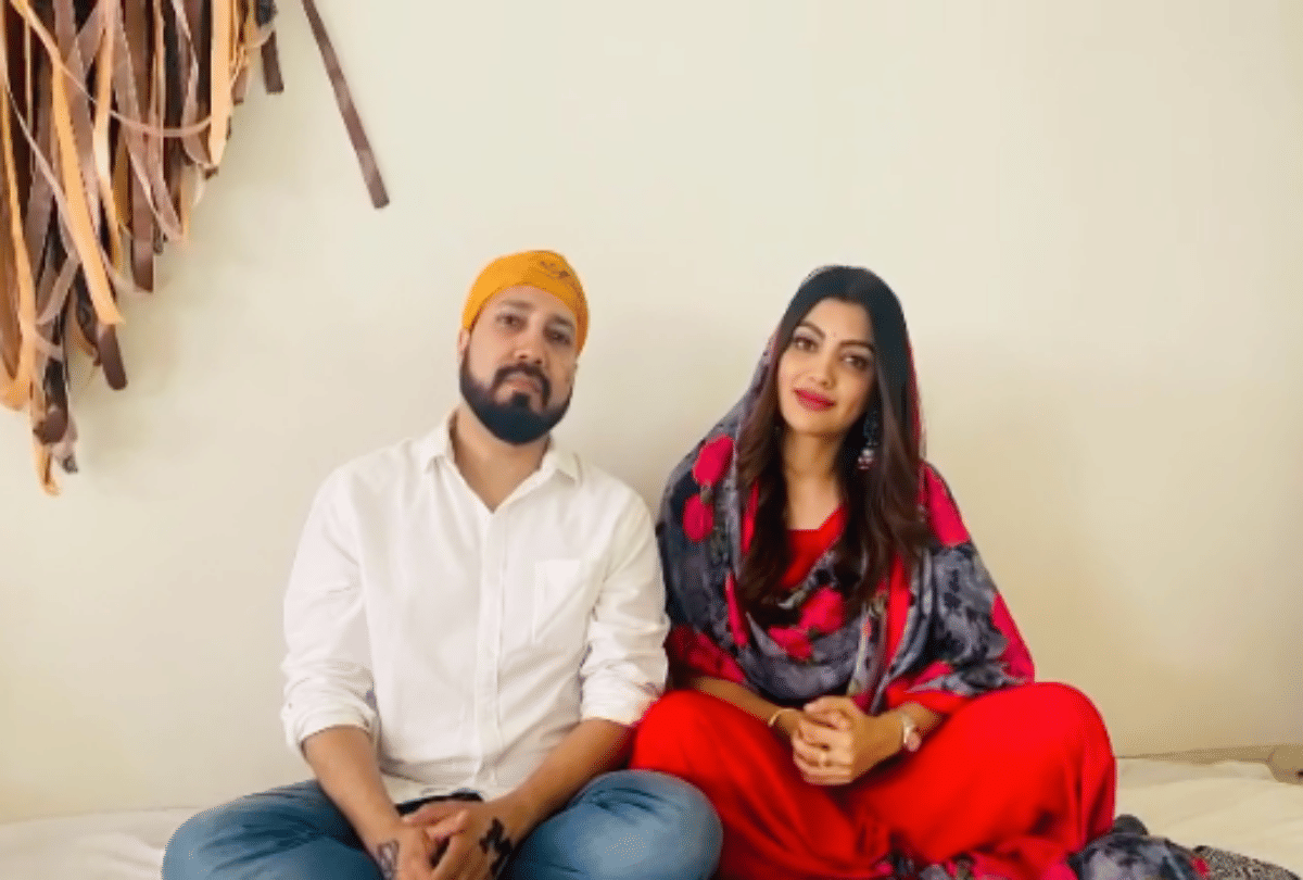 Akanksha Puri on her relationship with Mika Singh says we are best friend he supports me for Bigg Boss OTT 2
