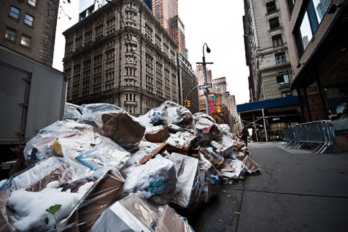 New York produces more trash than nearly any other city in the country costs taxpayers 4290 lakh dollars each year