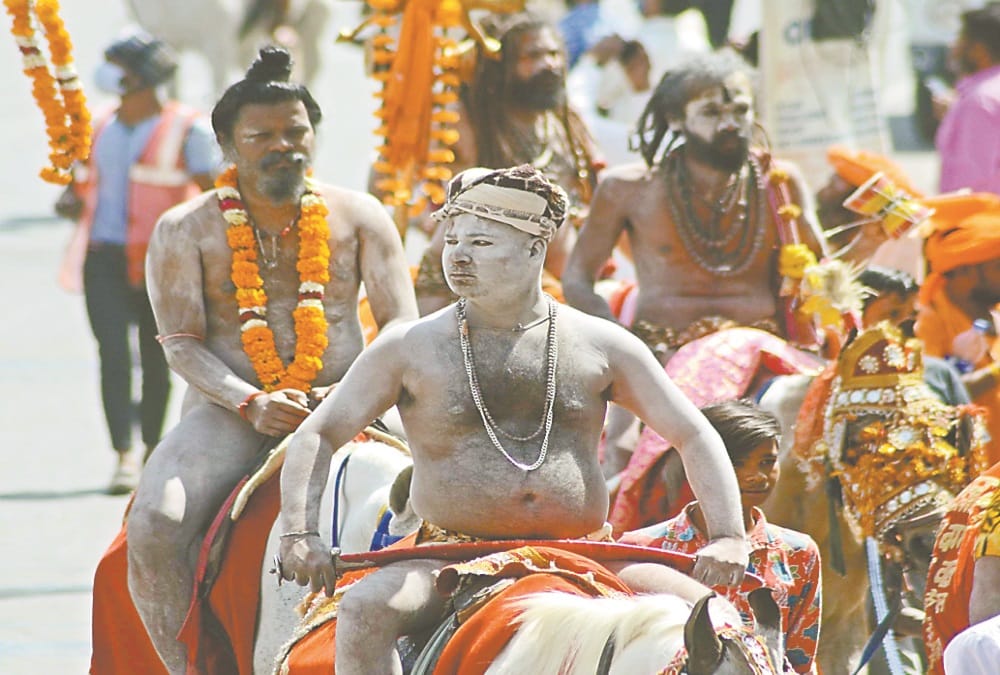 Haridwar Maha Kumbh 2021: Naga Saints Amazing Look Seen in Shobha Yatra Photos