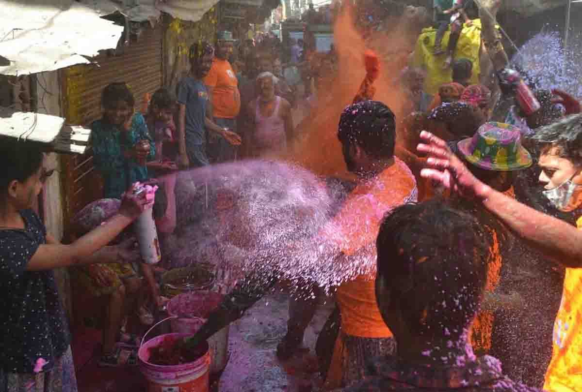 Ganga mela celebrated with great pomp in Kanpur amidst danger of corona