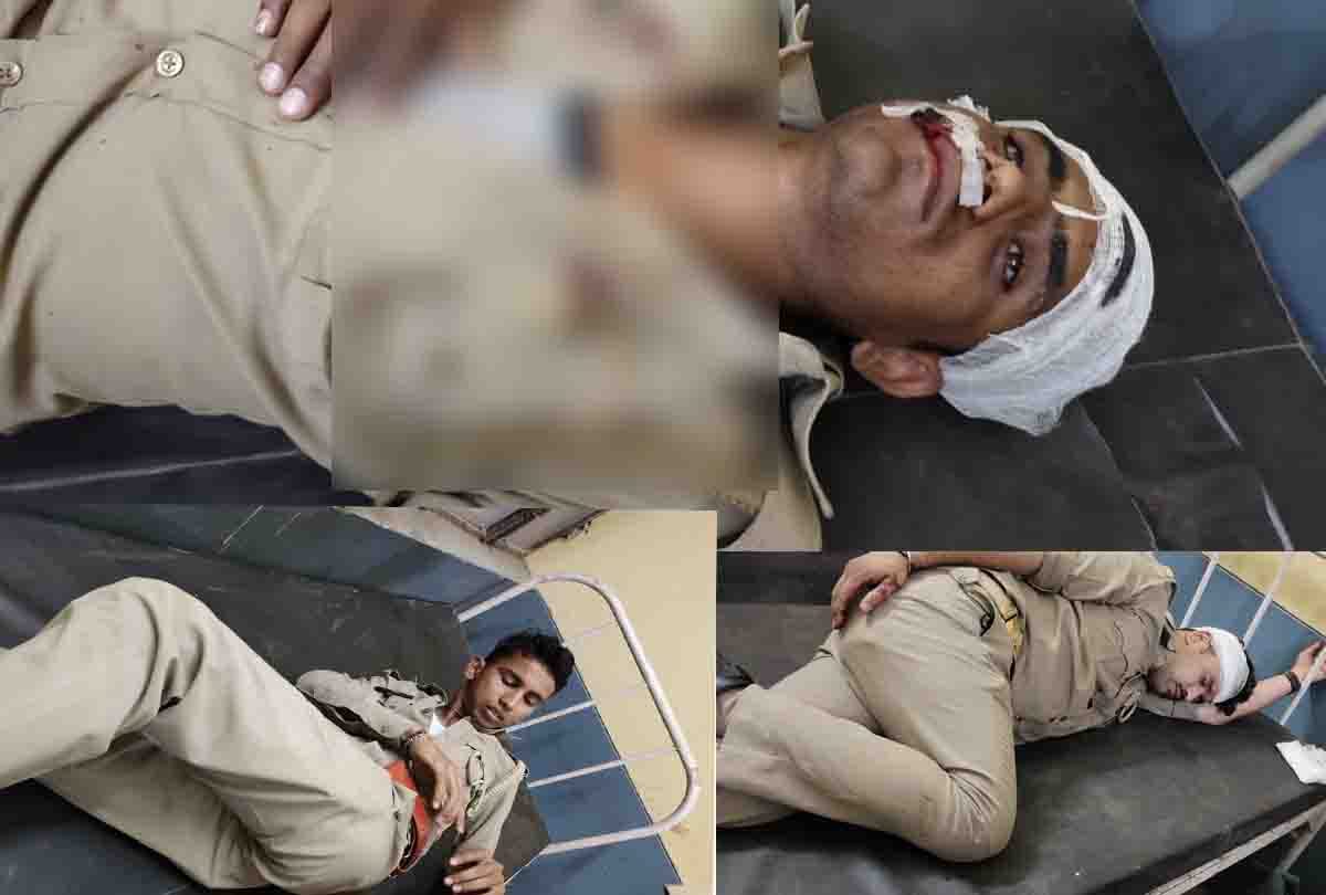 UP: Chowki in-charge and constable beaten in Farrukhabad, saved life by entering into clinics