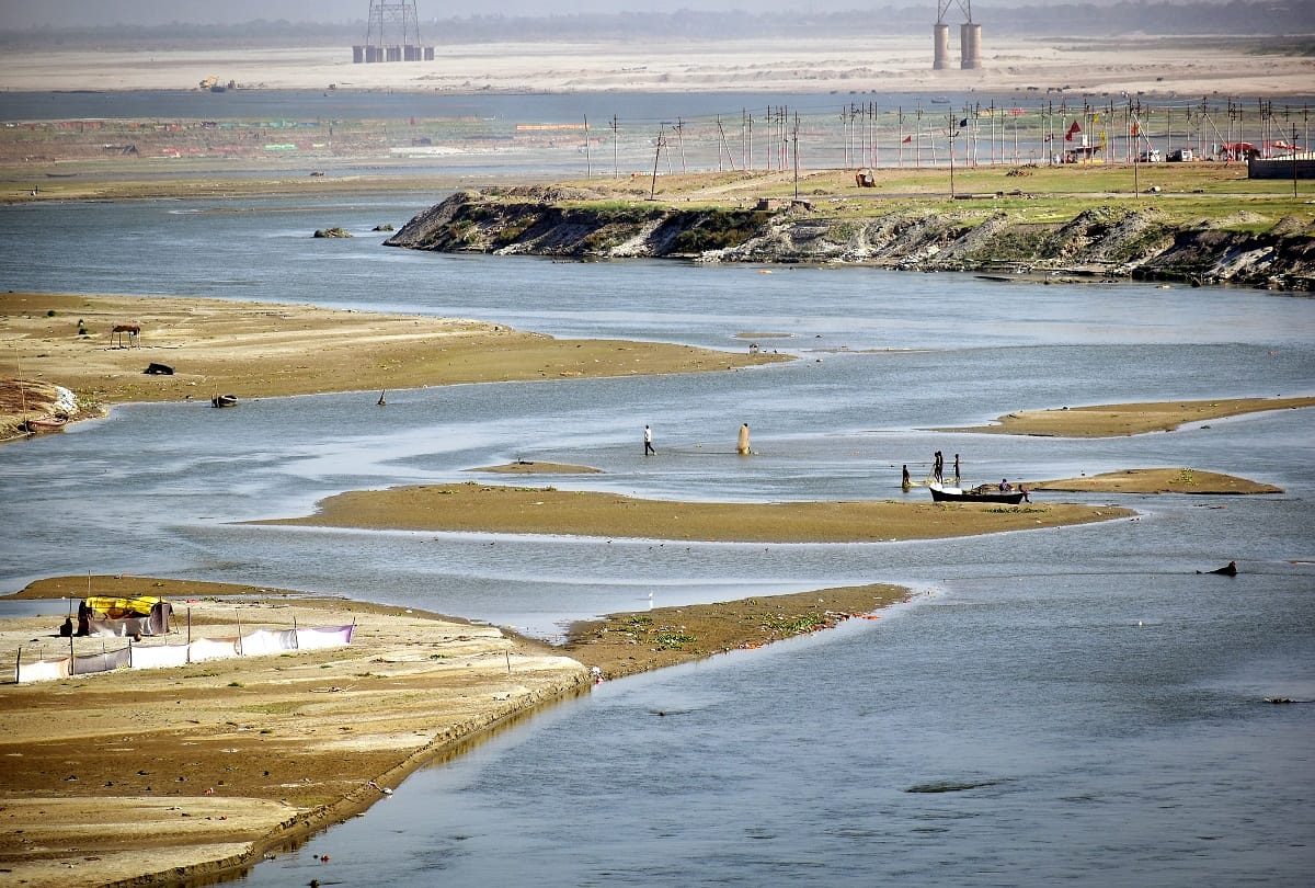 Dry Ganges at the confluence, no water left for bathing