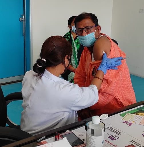 For the first time, more than 10 thousand vaccines were installed in a day.