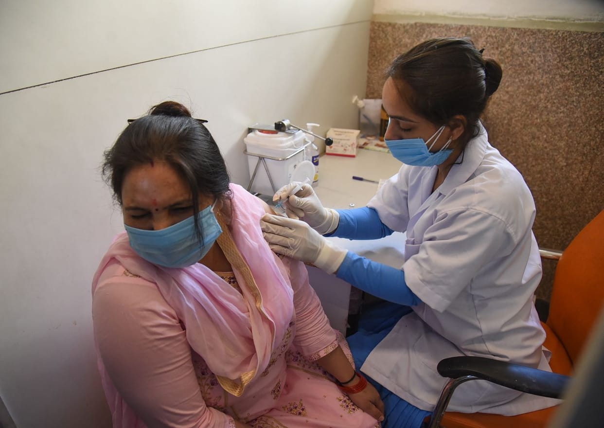 3158 installed kovishield at 35 centers in Panchkula, you also get vaccinated